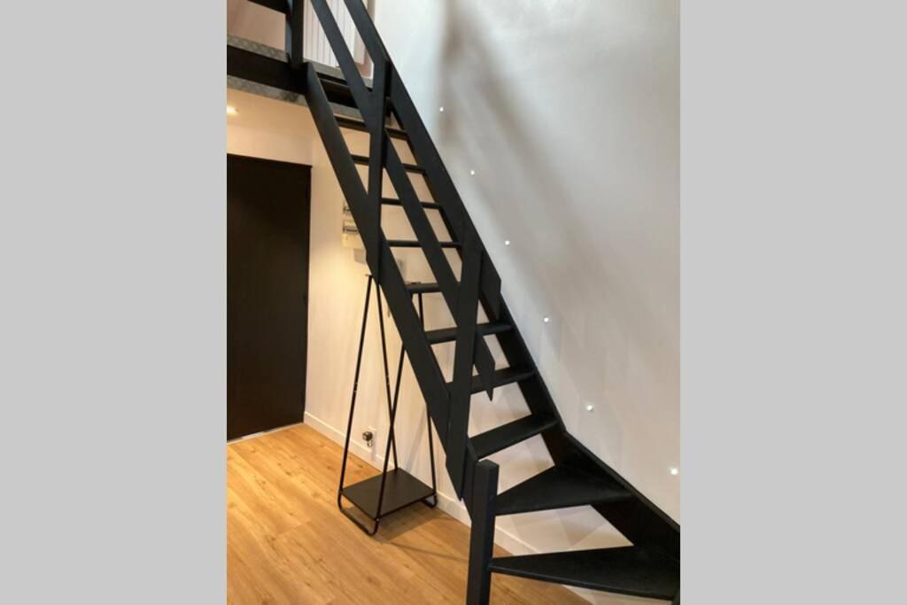 Appartement Neuf Et Chaleureux Dans Leers Centre Bagian luar foto